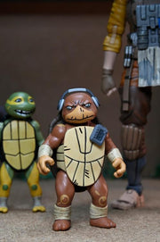 Teenage Mutant Ninja Turtles: The Last Ronin - The Lost Years Grammy April with Baby Yi & Moja - Collectables > Action Figures > toys -  Neca
