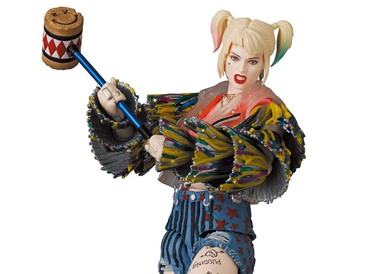 Birds of Prey MAFEX #159 Harley Quinn - Caution Tape Jacket Ver - Collectables > Action Figures > toys -  MAFEX