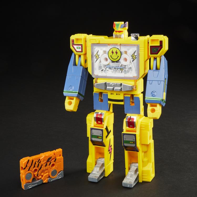 Transformers x J. Balvin Voyager J. Balvitron Exclusive Figure - Collectables > Action Figures > toys -  Hasbro