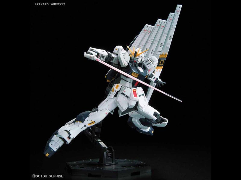 RG 1/144 Nu GUNDAM -  -  Bandai
