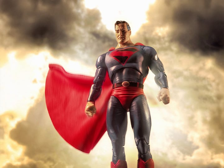 DC Page Punchers - Superman (Kingdom Come) Action Figure - Collectables > Action Figures > toys -  McFarlane Toys