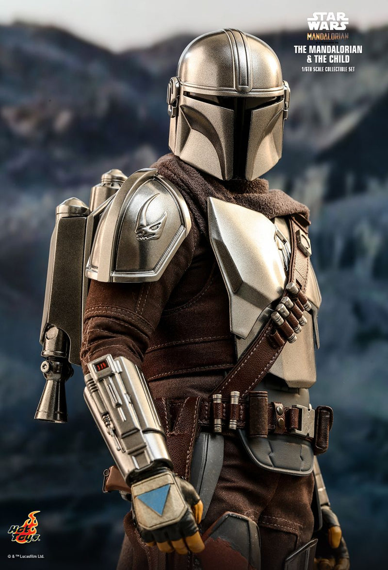 The Mandalorian and The Child (Collector Edition) - Collectables > Action Figures > toys -  Hot Toys