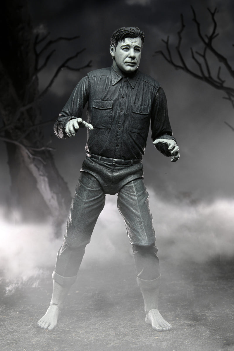 Universal Monsters - Ultimate Wolf Man - Black & White - Collectables > Action Figures > toys -  Neca