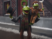 Sesame Street Ultimate - Ultimate Kermit as Bob Cratchit and Robin as Tiny Tim (Preorder Dec 2026) - Collectables > Action Figures > toys -  Neca