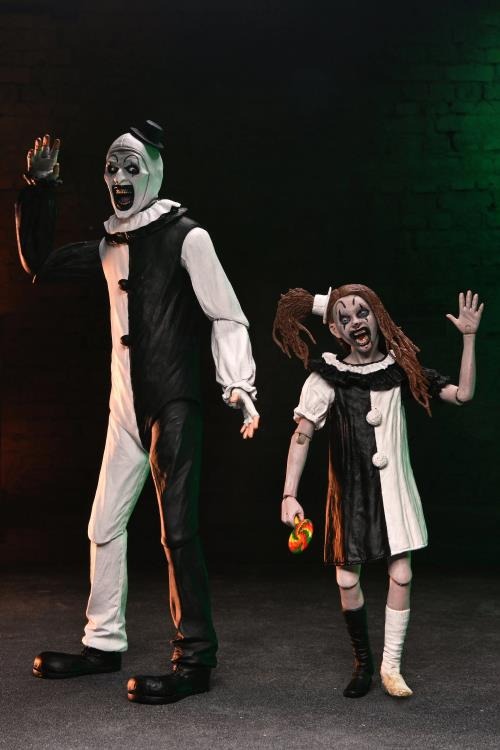 Terrifier 2 - Ultimate Art the Clown & Little Pale Girl Action Figure Two-Pack (Preorder Q3 2026) - Action & Toy Figures -  Neca