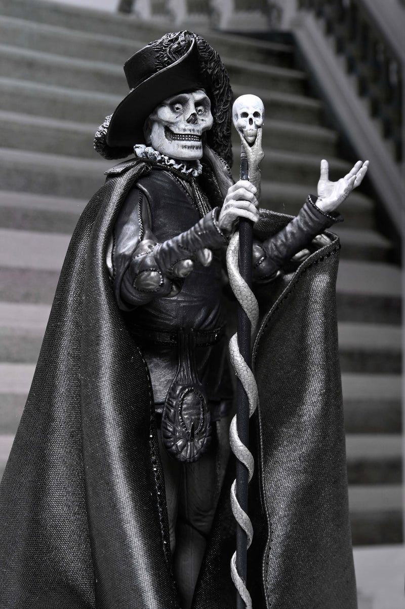 The Phantom of the Opera - Ultimate "Masque of the Red Death" (Black & White) - Collectables > Action Figures > toys -  Neca