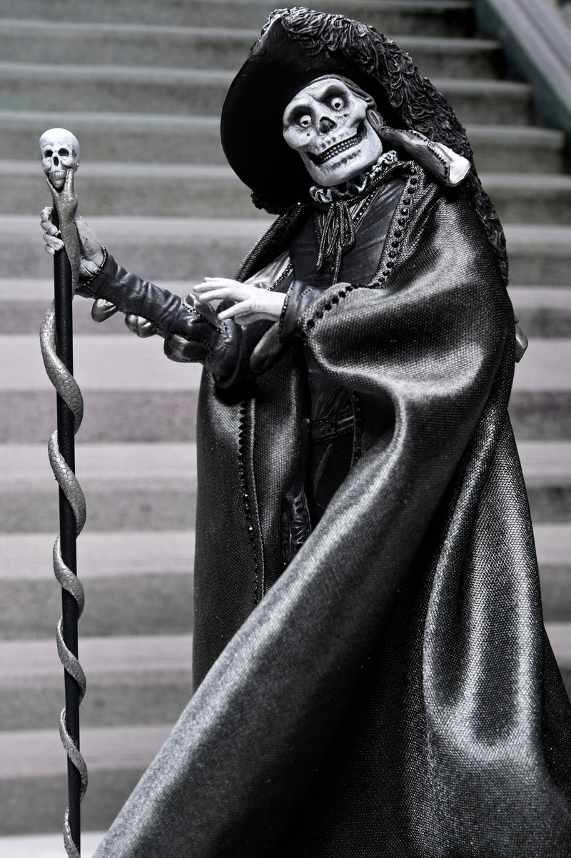 The Phantom of the Opera - Ultimate "Masque of the Red Death" (Black & White) - Collectables > Action Figures > toys -  Neca