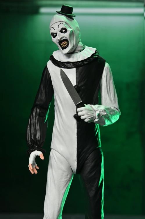 Terrifier 2 - Ultimate Art the Clown & Little Pale Girl Action Figure Two-Pack (Preorder Q3 2026) - Action & Toy Figures -  Neca