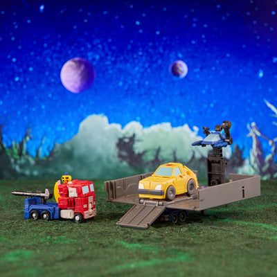Transformers Legacy Evolution Core Class Optimus Prime & Bumblebee - Exclusive (preorder Q4) - Collectables > Action Figures > toys -  Hasbro