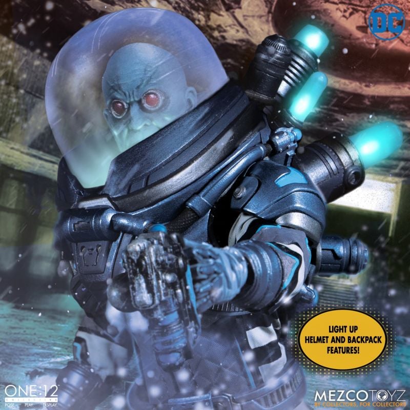 Mezco - DC Comics One:12 Collective Deluxe Mr. Freeze - Collectables > Action Figures > toys -  MEZCO TOYS