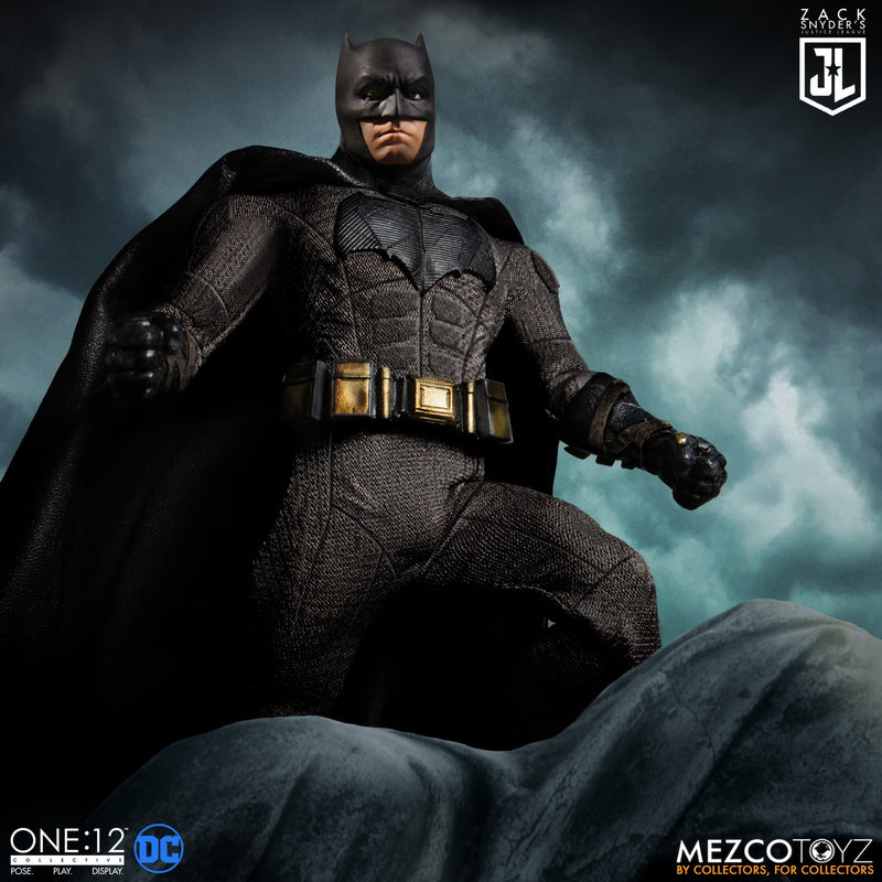 ( Preorder ETA Feb  ) Mezco ONE:12 JUSTICE LEAGUE DELUXE STEEL BOX SET ( Canada ) - Toy Snowman