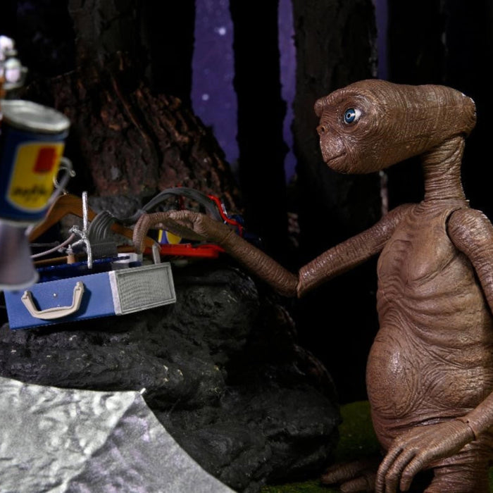 NECA 40th Anniversary Ultimate Deluxe E.T. with LED Light-up Chest - Collectables > Action Figures > toys -  Neca