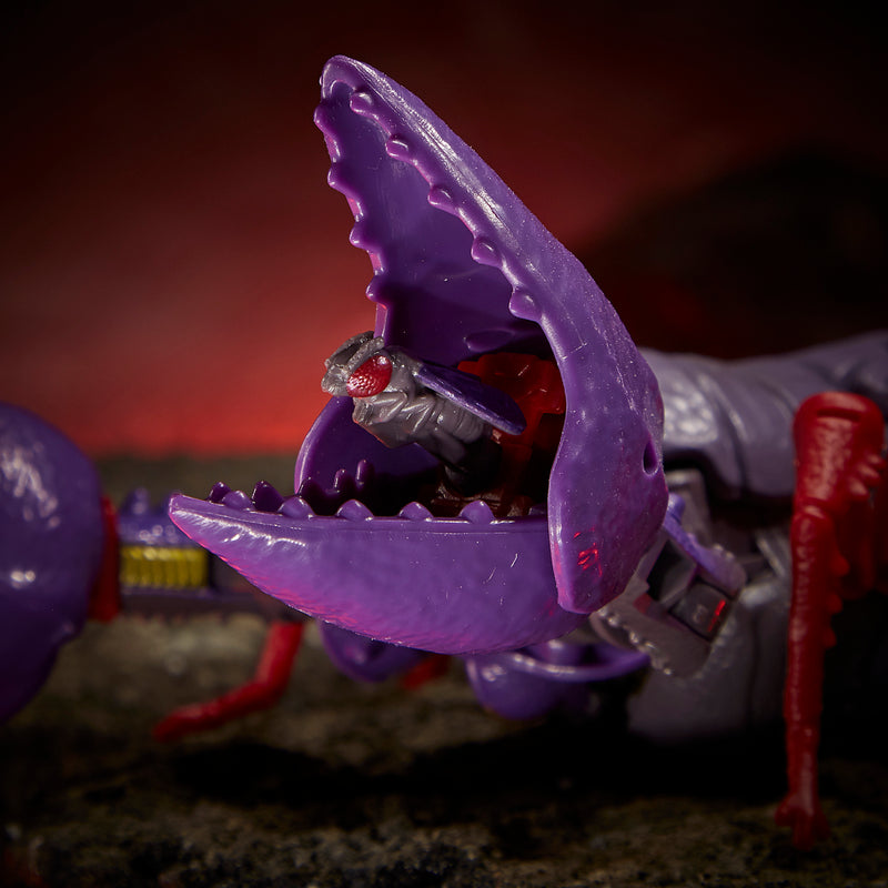 (preorder ETA July/Aug) Transformers Toys Generations War for Cybertron: Kingdom Deluxe WFC-K23 Predacon Scorponok Action Figure - Toy Snowman