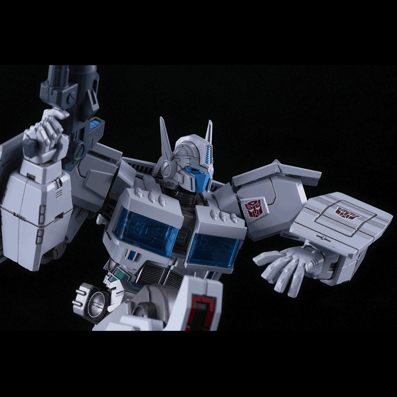 Flame Toys Furai Ultra Magnus (IDW Ver.) - Transformers - Model Kits -  Bandai