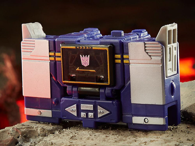 Transformers War for Cybertron: Kingdom Core Soundwave - Toy Snowman
