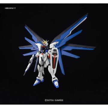 HIGH GRADE (HG) HGCE 1/144 ZGMF-X10A FREEDOM GUNDAM - Model Kits -  Bandai