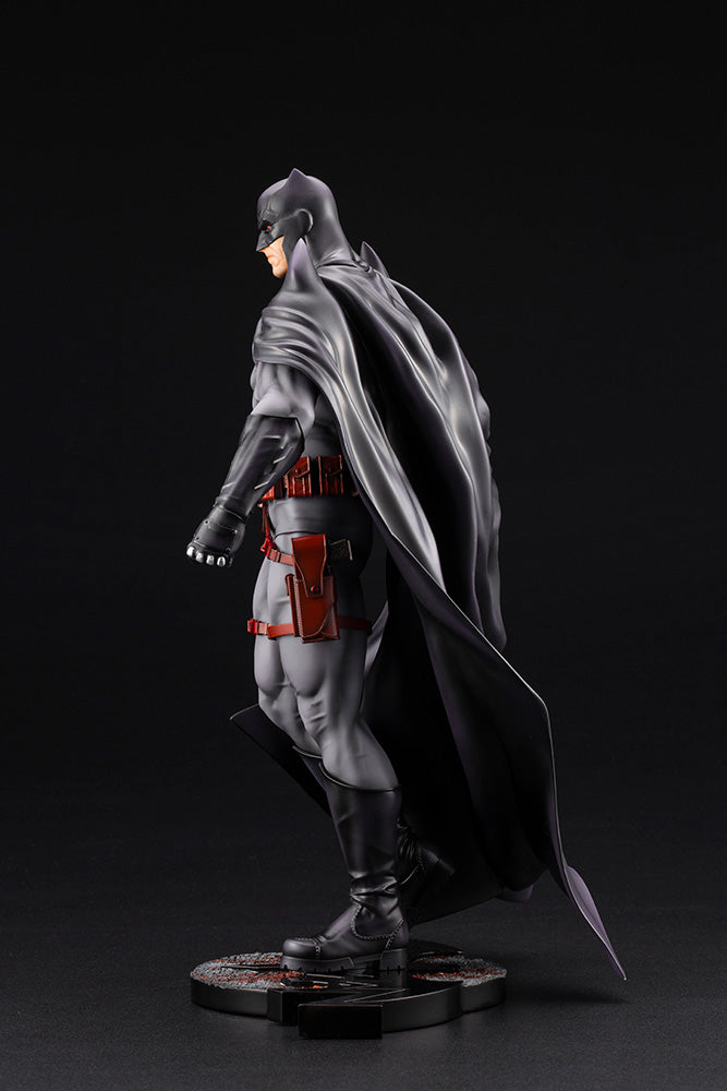 DC COMICS ELSEWORLD SERIES BATMAN THOMAS WAYNE ARTFX STATUE - Toy Snowman