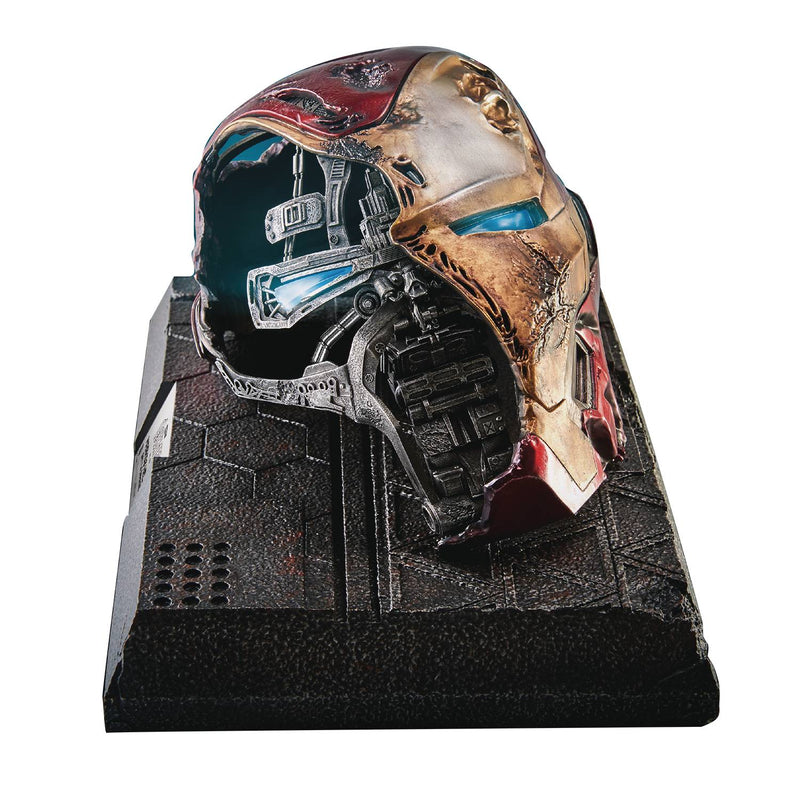 AVENGERS ENDGAME MC-038 IRON MAN HELMET BATTLE DAMAGE STATUE - statue -  Beast Kingdom
