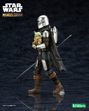 MANDALORIAN & GROGU WITH BESKAR STAFF ARTFX PVC STATUE (Preorder ETA: NOV2022) - statue -  Kotobukiya