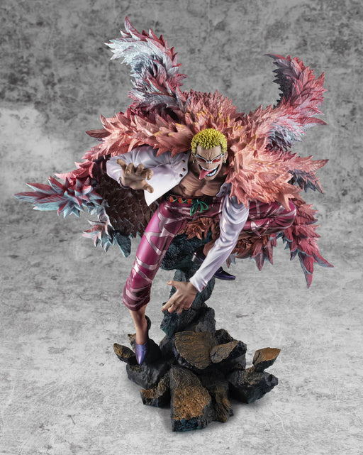 ONE PIECE - Portrait.Of.Pirates  "WA-MAXIMUM”: "Heavenly Yaksha" Donquixote Doflamingo - statue -  MEGAHOUSE CORPORATION