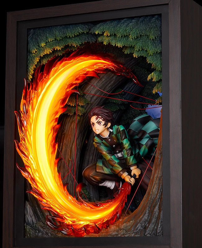 DEMON SLAYER: Tanjiro Kamado: Hinokami Kagura Dance (Preorder) - statue -  Good Smile Company
