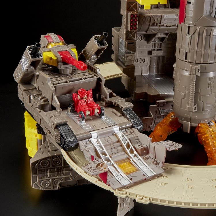 Transformers War for Cybertron Siege Titan Omega Supreme WFC-S29 - Toy Snowman