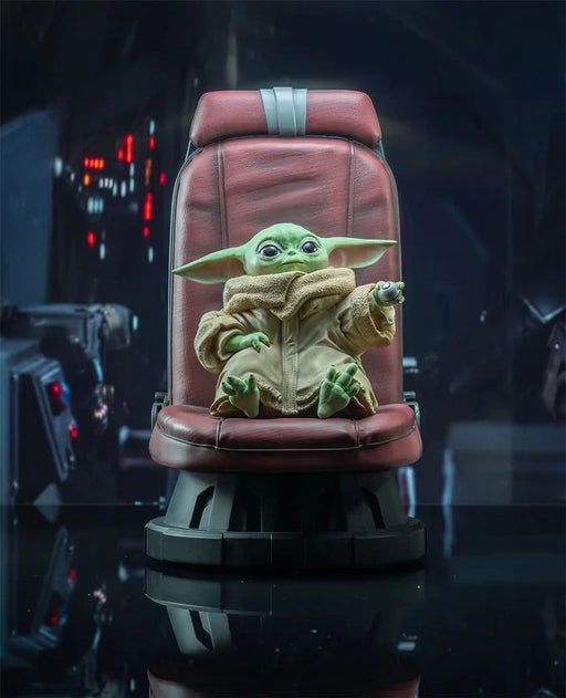 STAR WARS THE MANDALORIAN - THE CHILD (Grogu) IN CHAIR - statue -  Diamond Select Toys
