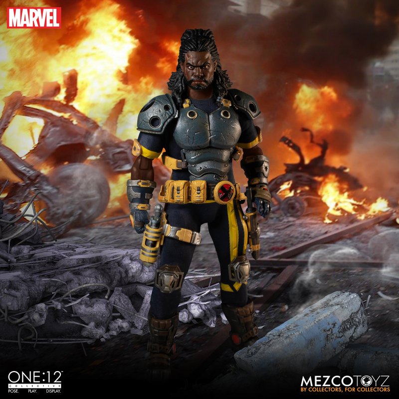 (preorder ETA Nov ) Mezco ONE:12 COLLECTIVE FIG BISHOP - Toy Snowman